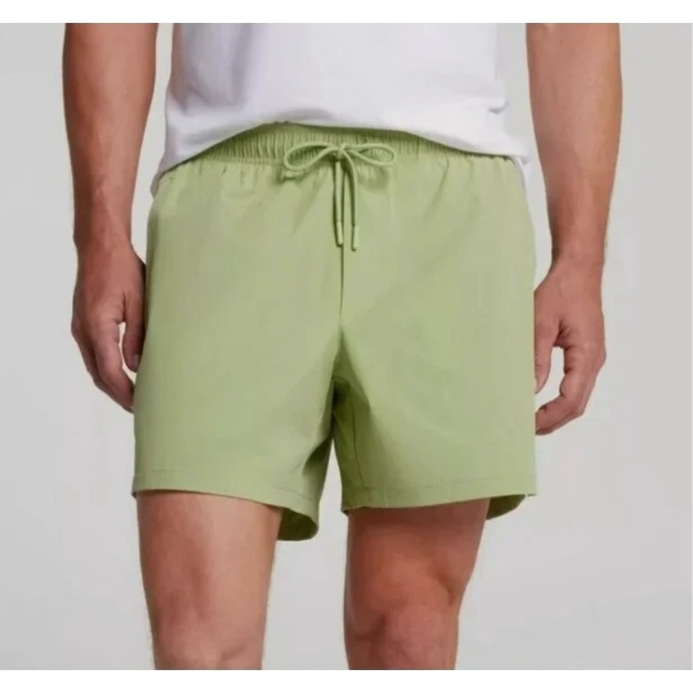 VRST® (Men's MEDIUM) 5" Everyday Short in Green Seedling - $50